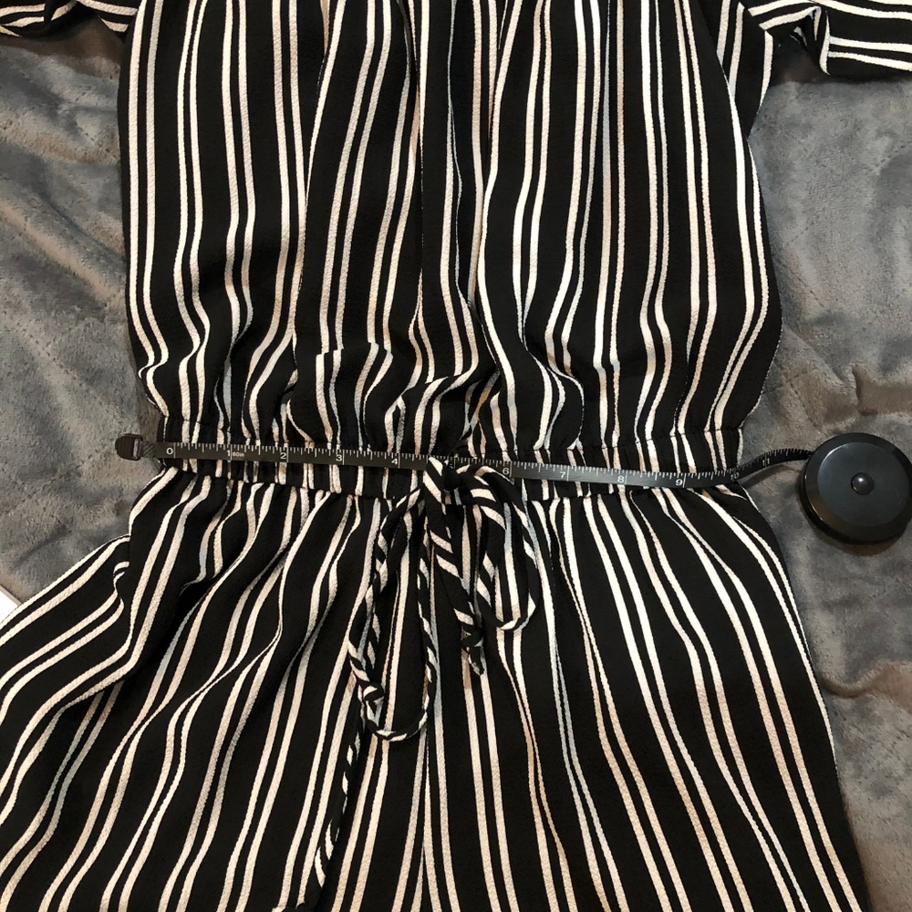 Off Shoulder Striped Romper - Picture 5 of 6